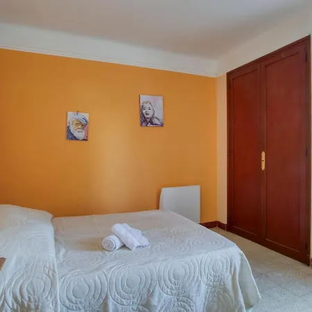 Les Vagues By Interhome Апартаменты Сен-Сир-сюр-Мер